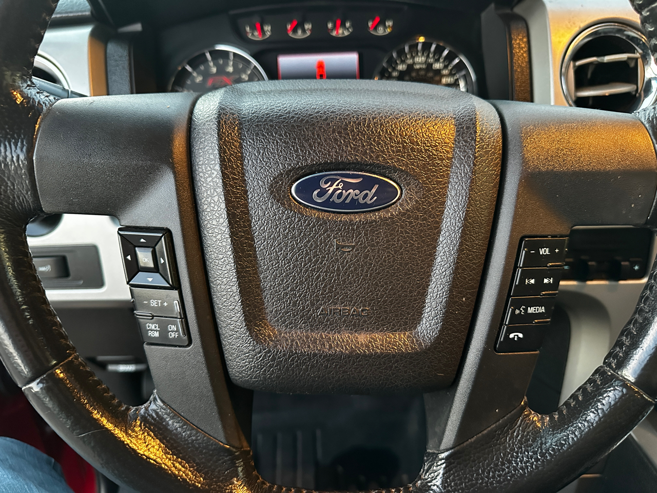 Ford F-150 4WD SuperCrew 145" FX4 2014