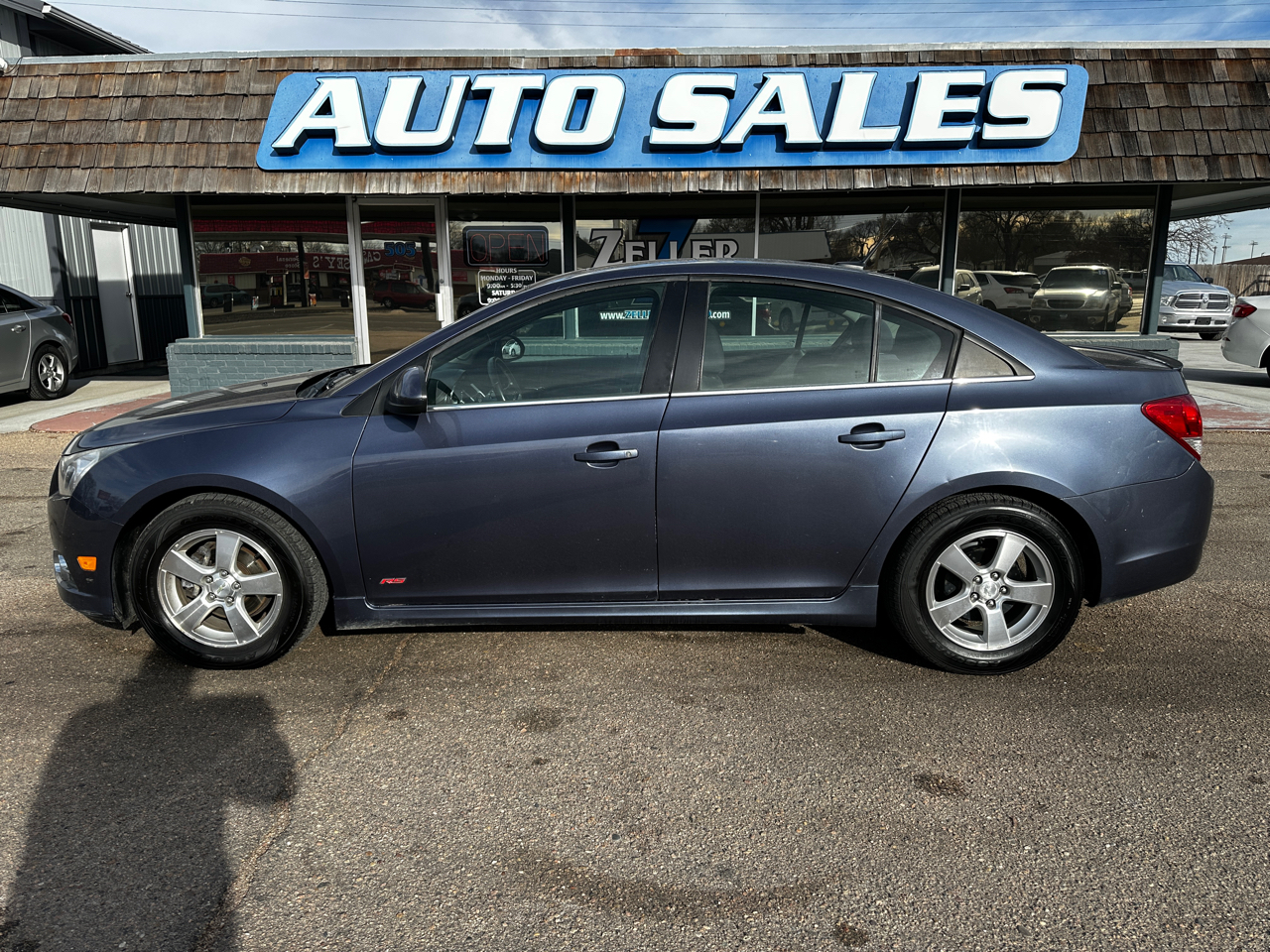 Chevrolet Cruze 4dr Sdn Auto 1LT 2013