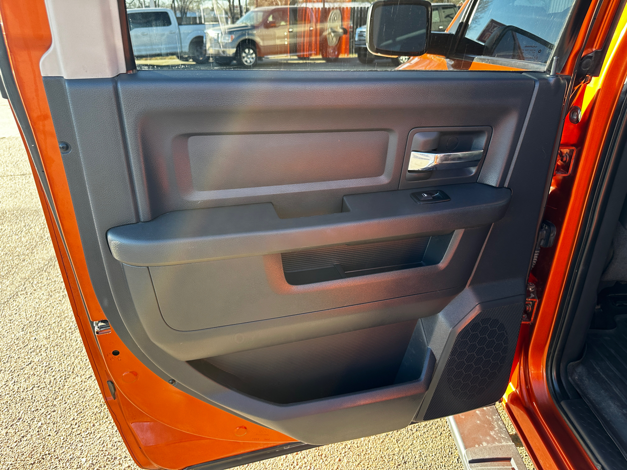 Dodge Ram 1500 4WD Crew Cab 140.5" Sport 2010