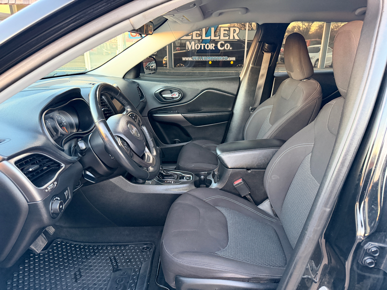 Jeep Cherokee Latitude 4x4 2019