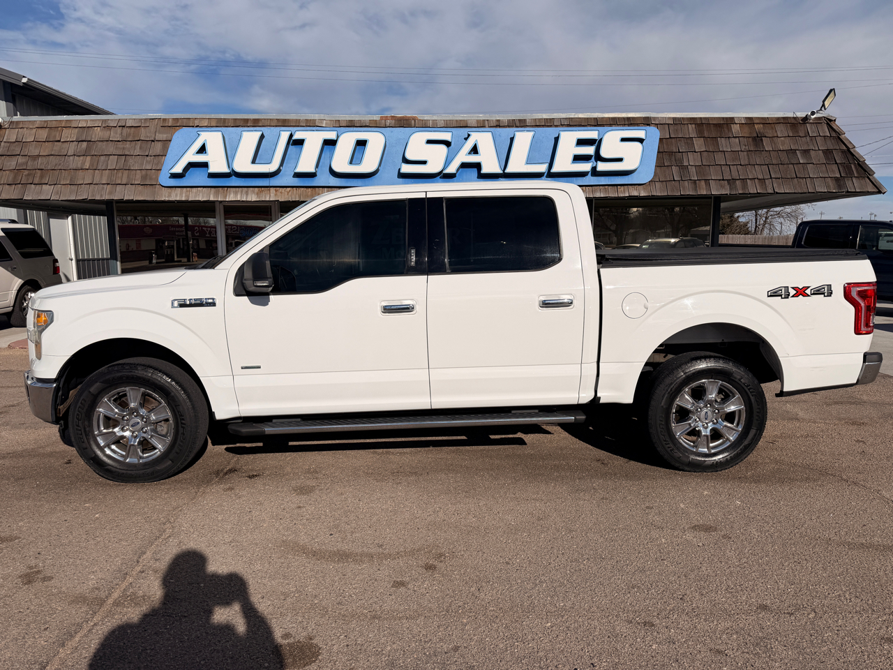 Ford F-150 4WD SuperCab 145" XLT 2015