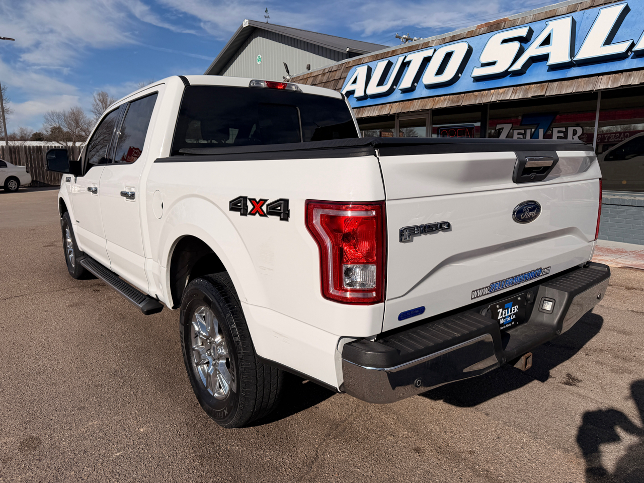 Ford F-150 4WD SuperCab 145" XLT 2015