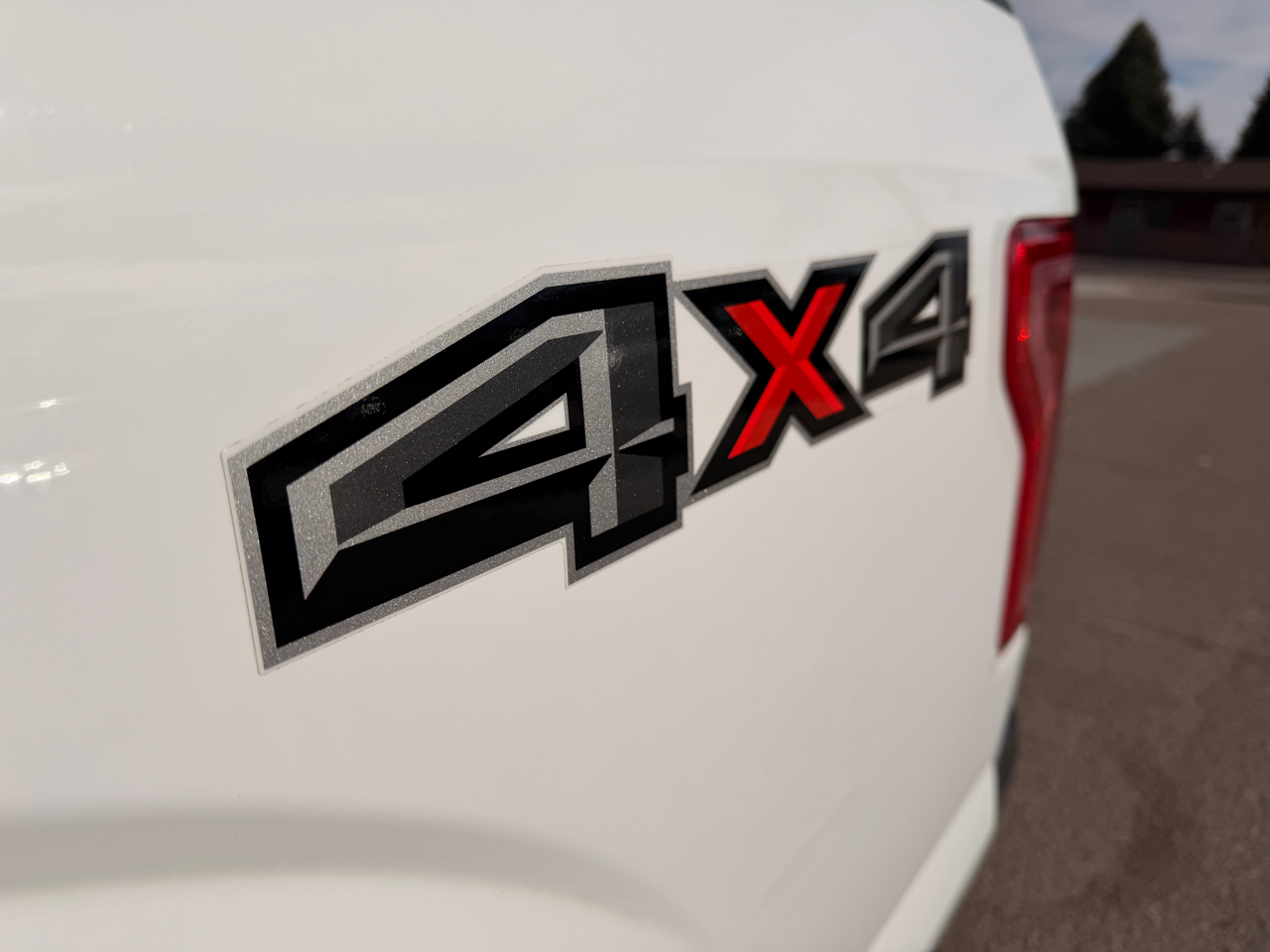 Ford F-150 4WD SuperCab 145" XLT 2015