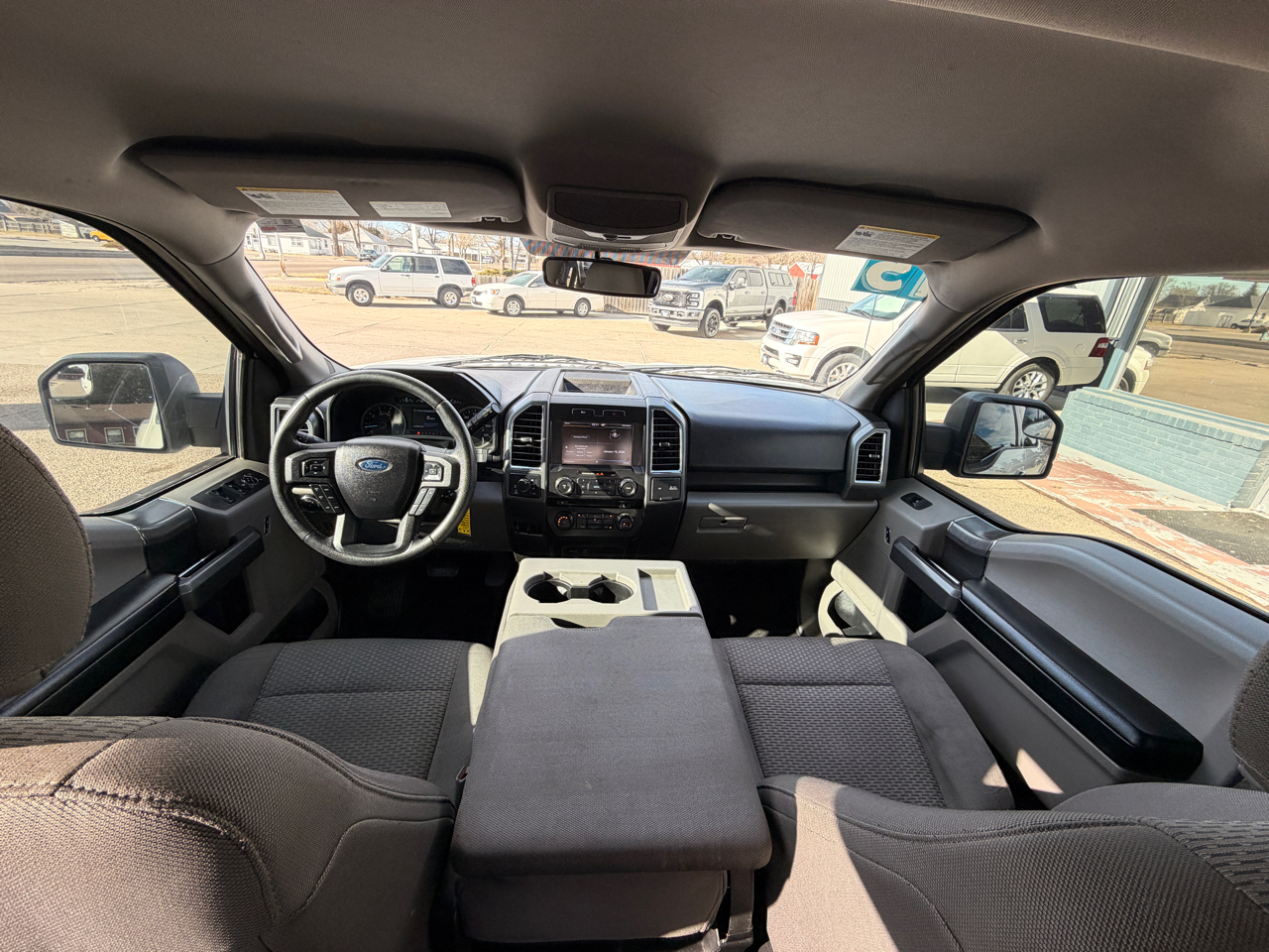 Ford F-150 4WD SuperCab 145" XLT 2015