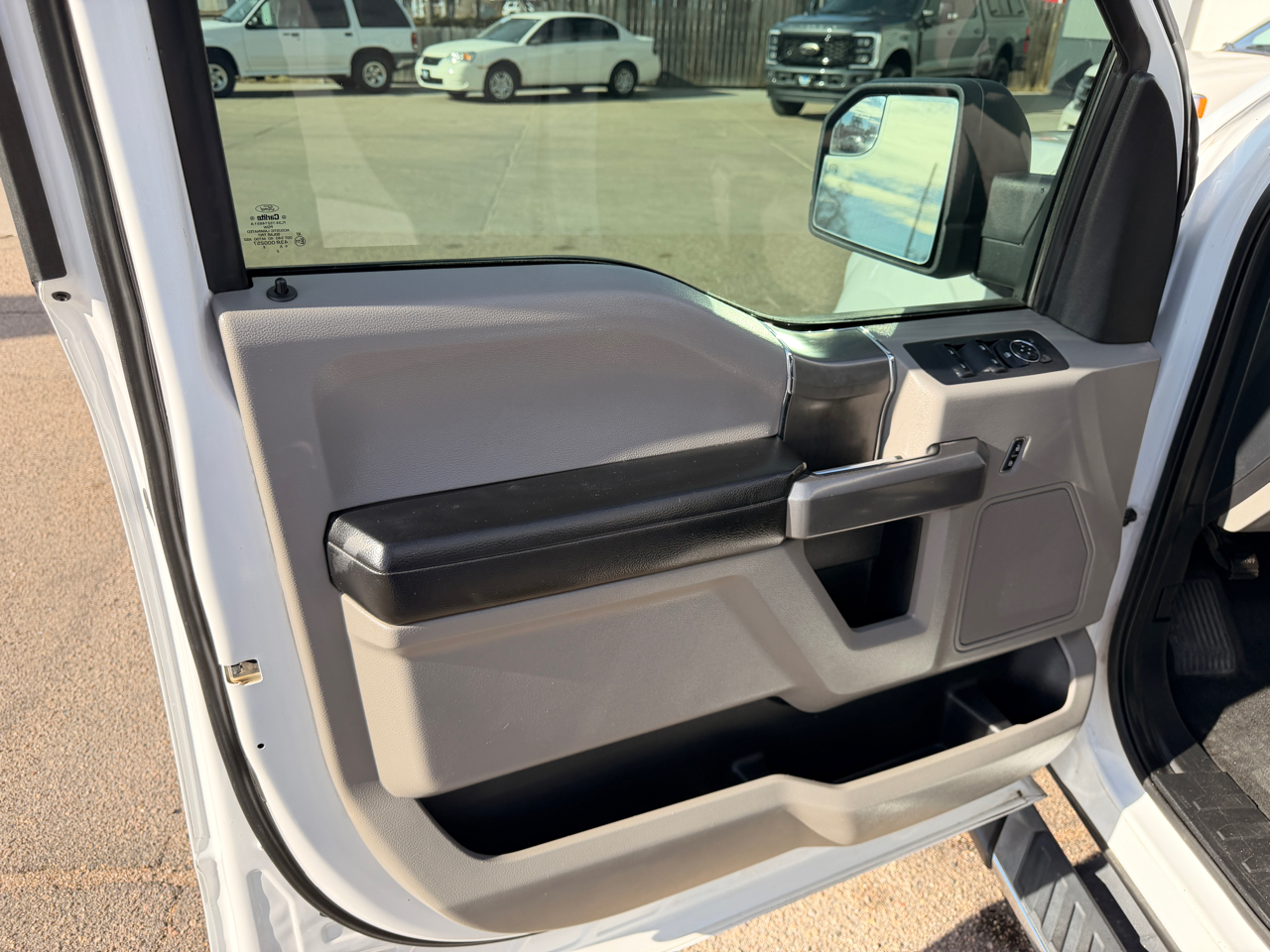 Ford F-150 4WD SuperCab 145" XLT 2015