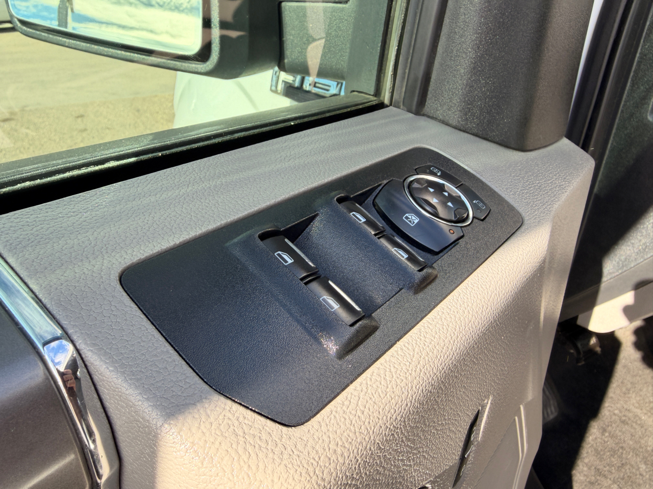 Ford F-150 4WD SuperCab 145" XLT 2015