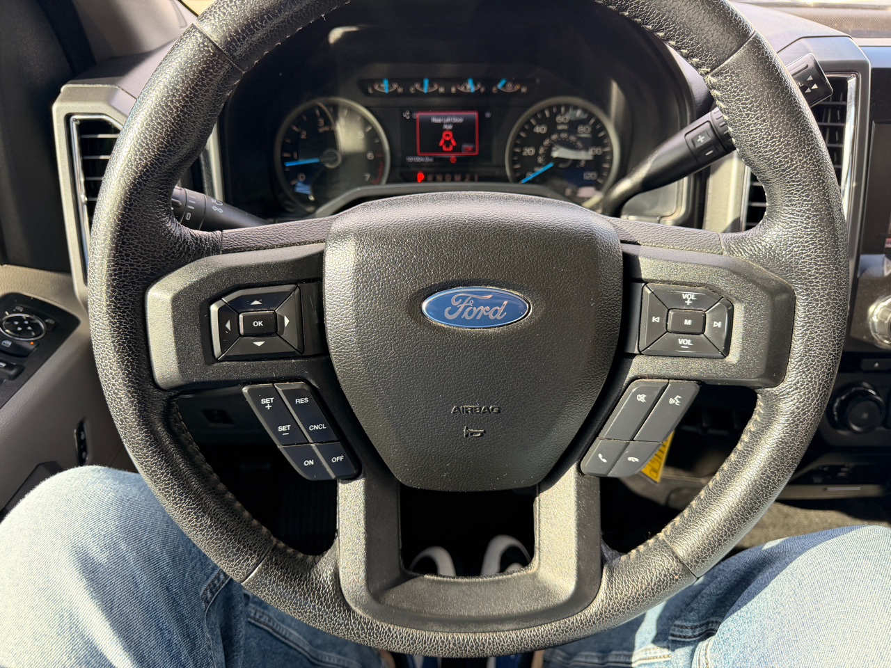 Ford F-150 4WD SuperCab 145" XLT 2015