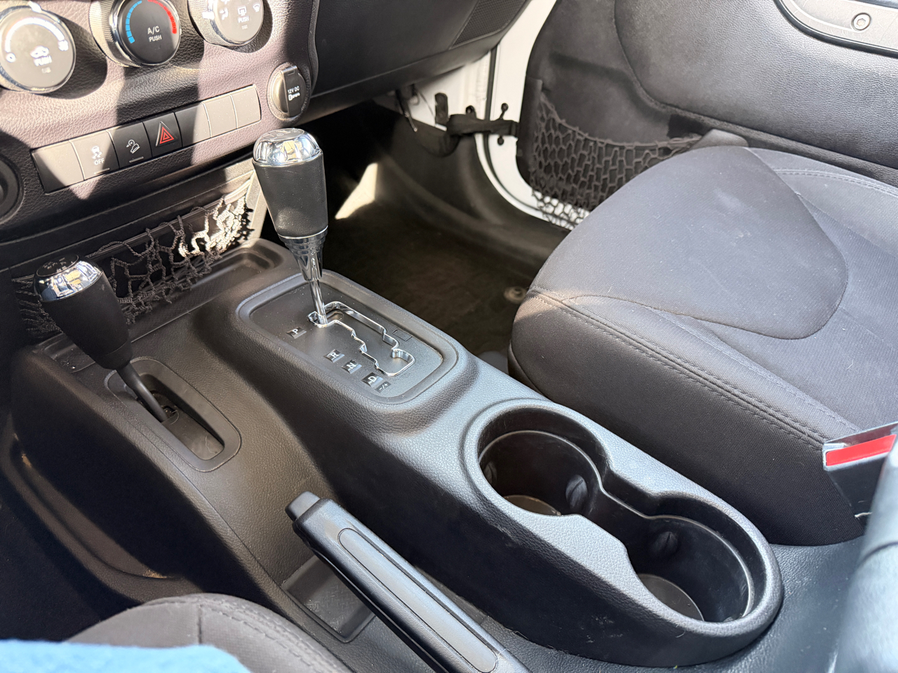 Jeep Wrangler Unlimited 4WD 4dr Willys Wheeler *Ltd Avail* 2015