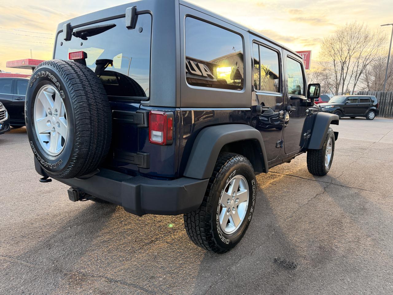 Jeep Wrangler Unlimited 4WD 4dr Sport 2013