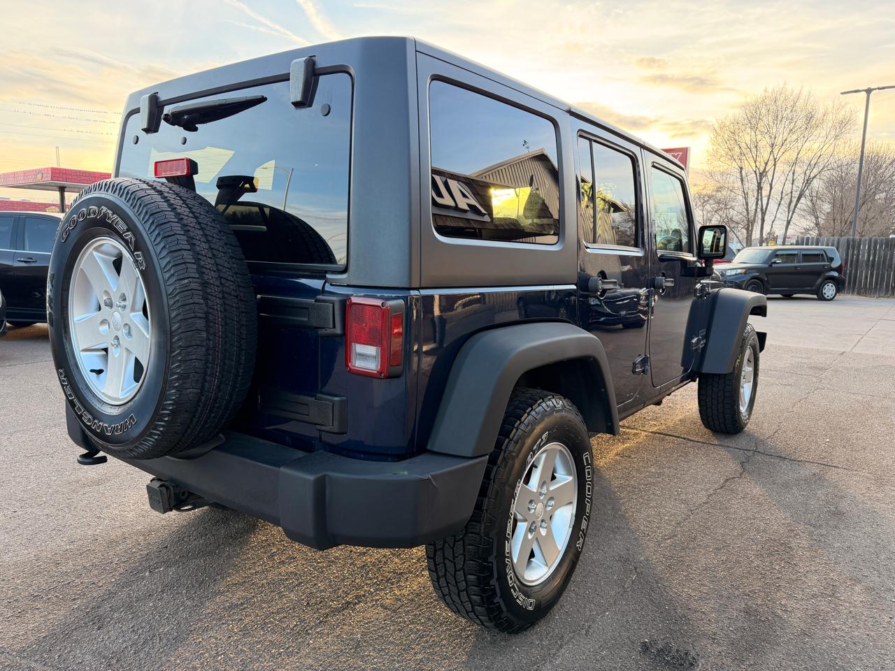 Jeep Wrangler Unlimited 4WD 4dr Sport 2013