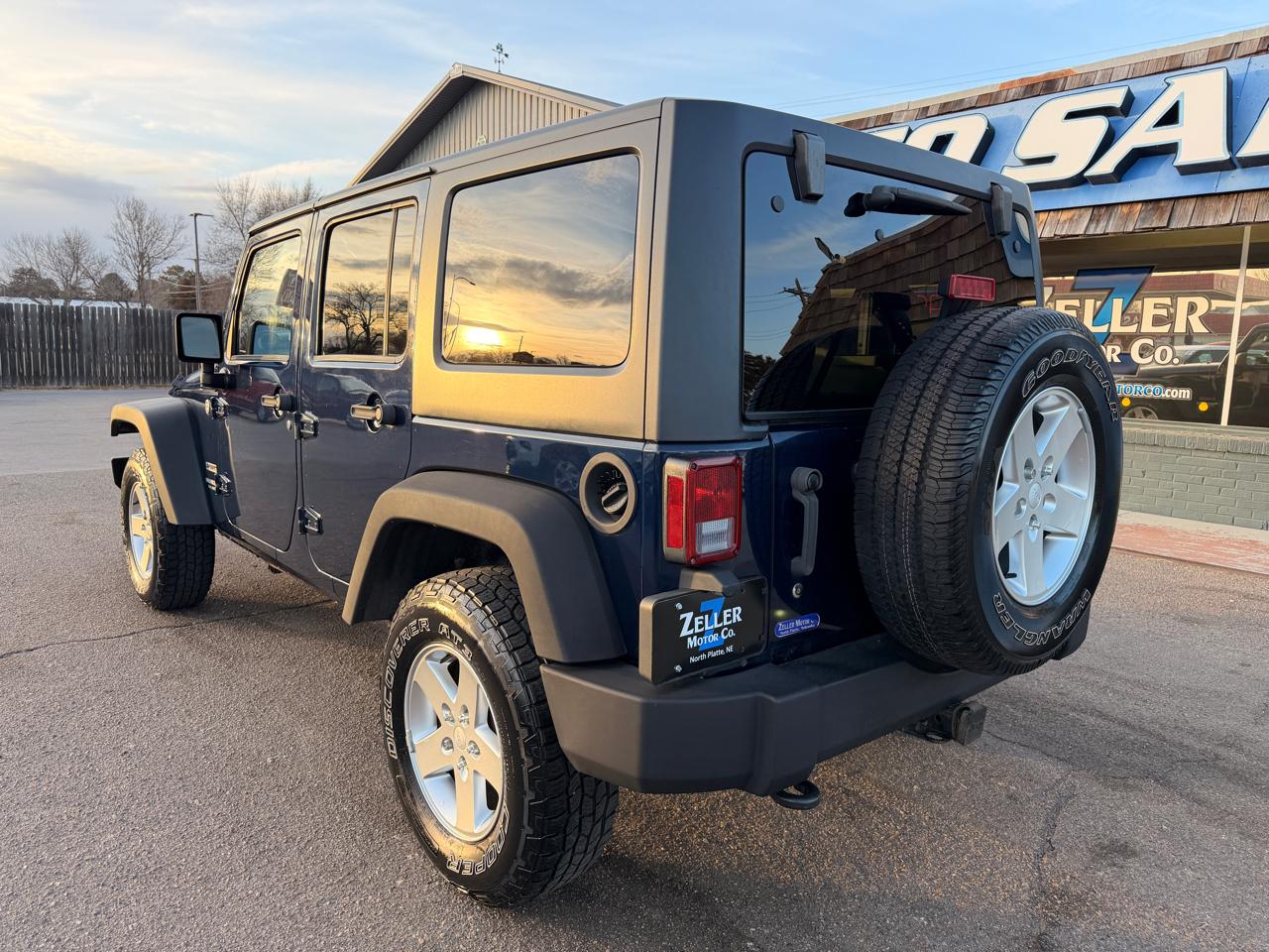 Jeep Wrangler Unlimited 4WD 4dr Sport 2013