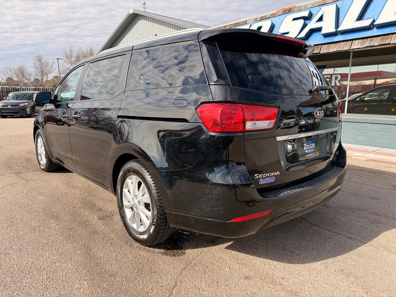 Kia Sedona 4dr Wgn LX 2015