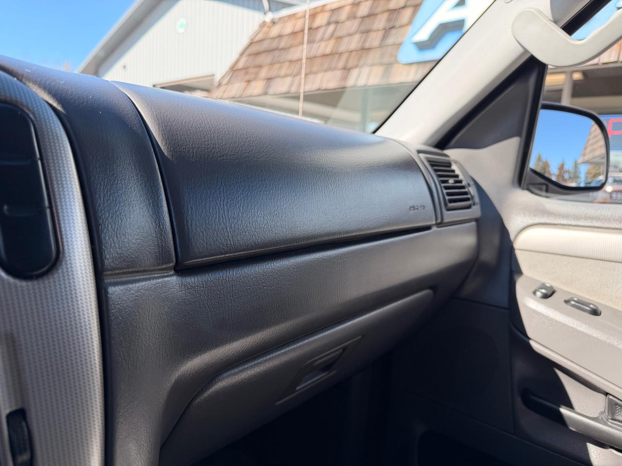 Ford Explorer 4dr 114" WB 4.6L XLT Sport 4WD 2004