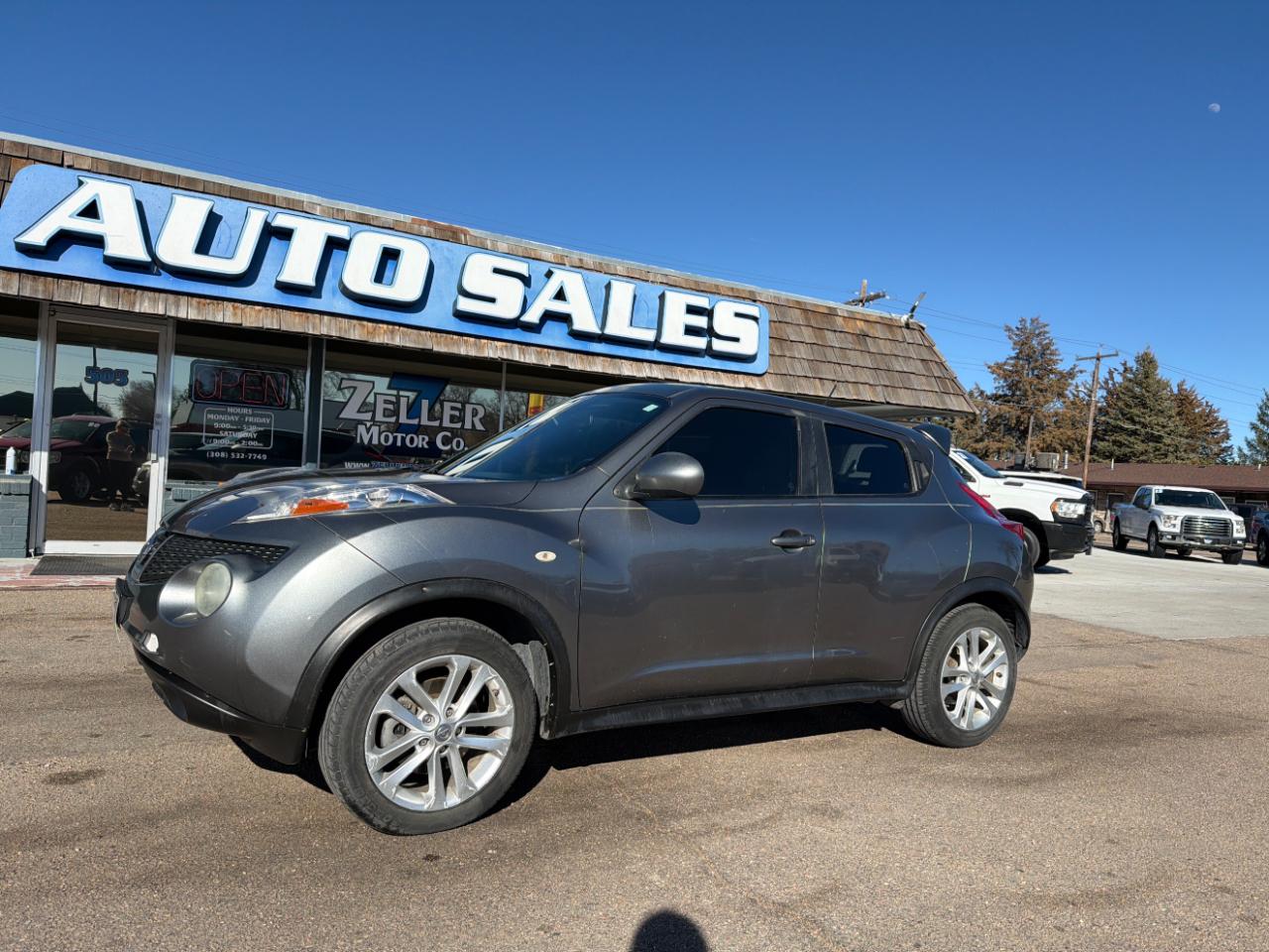 Nissan Juke 5dr Wgn I4 CVT SV AWD 2011