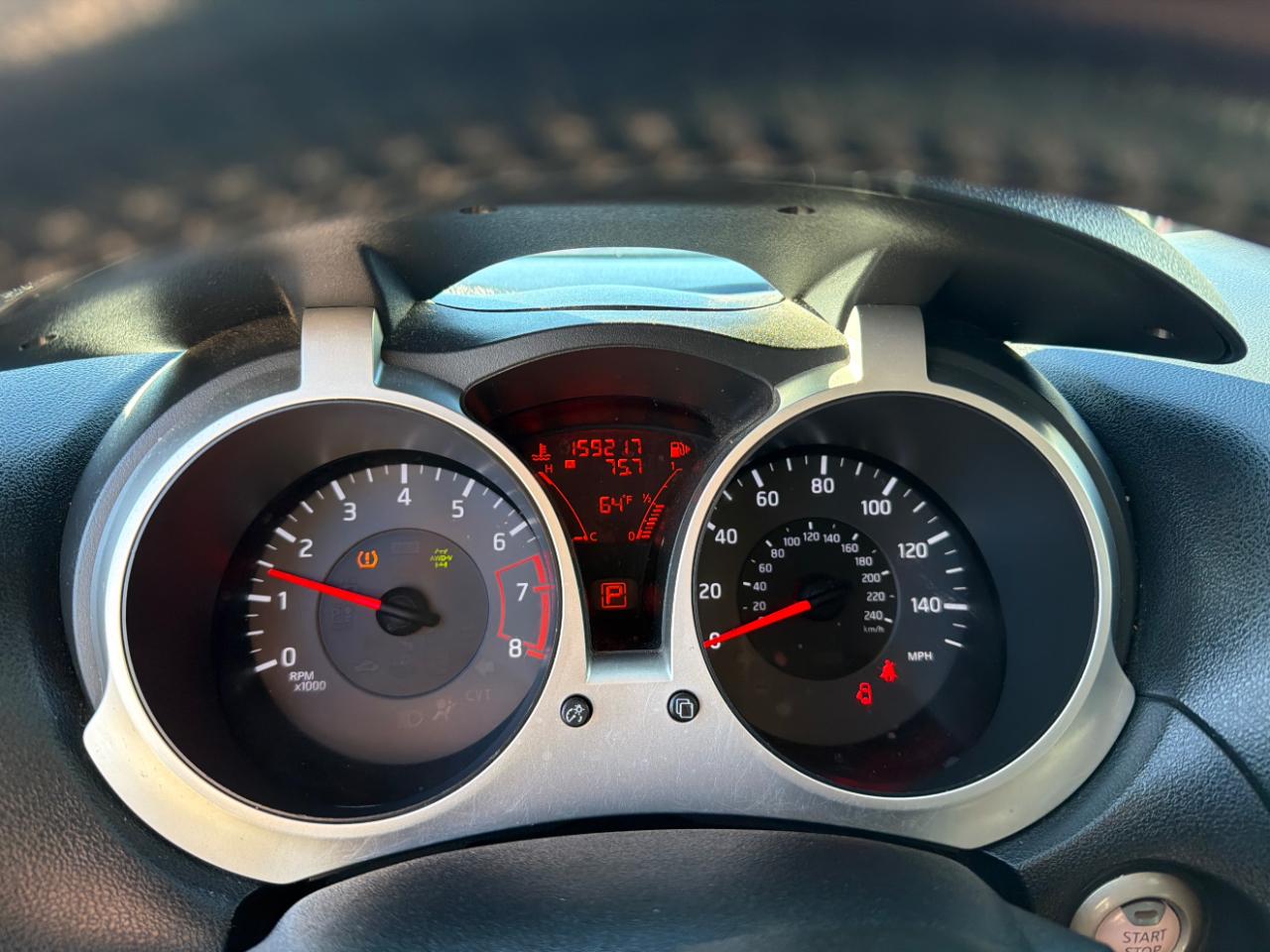 Nissan Juke 5dr Wgn I4 CVT SV AWD 2011