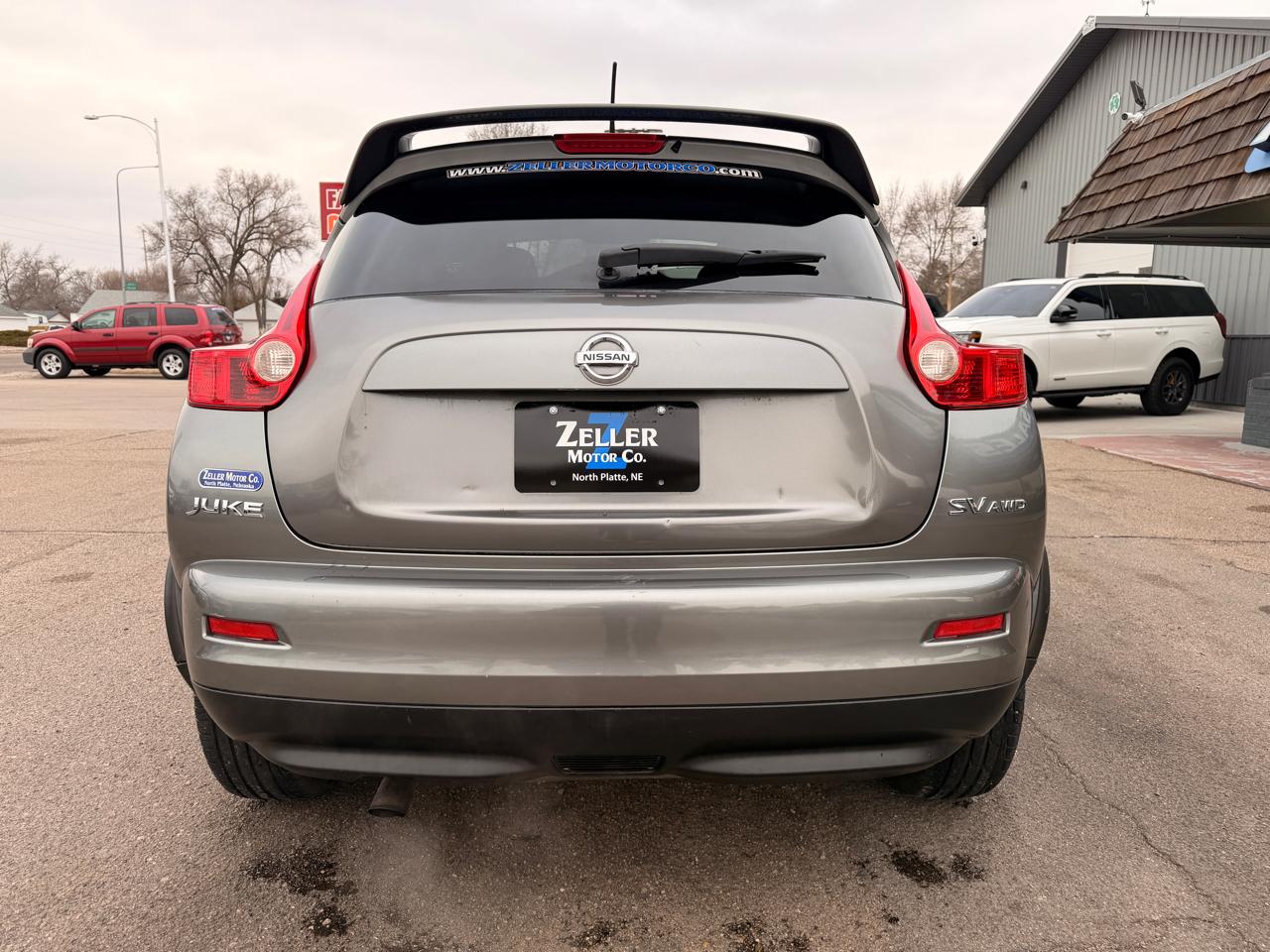 Nissan Juke 5dr Wgn I4 CVT SV AWD 2011