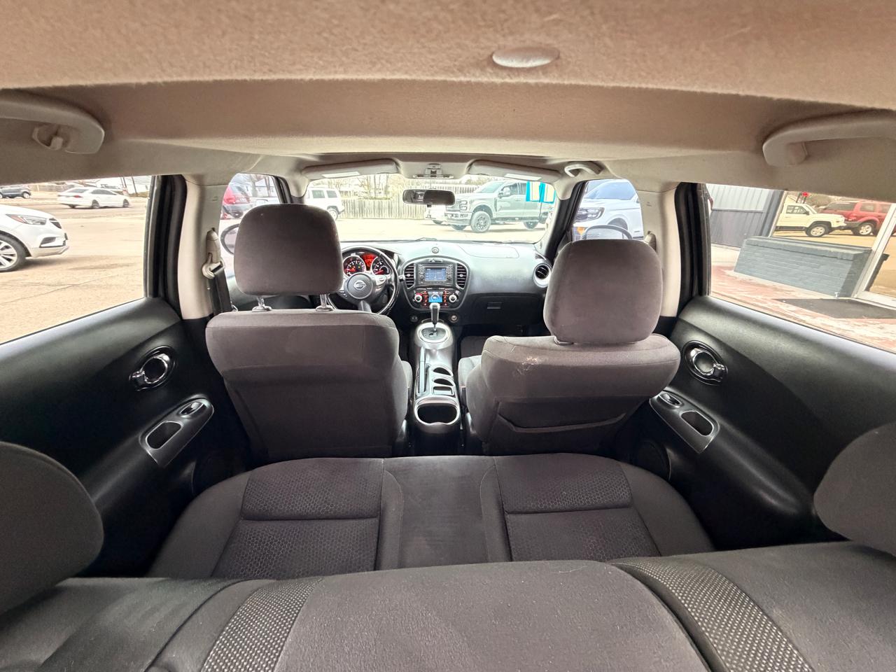 Nissan Juke 5dr Wgn I4 CVT SV AWD 2011