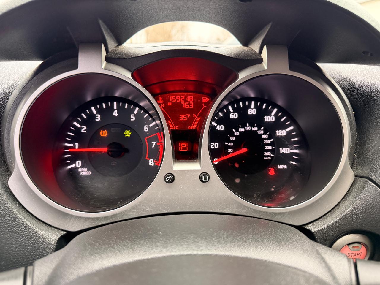 Nissan Juke 5dr Wgn I4 CVT SV AWD 2011