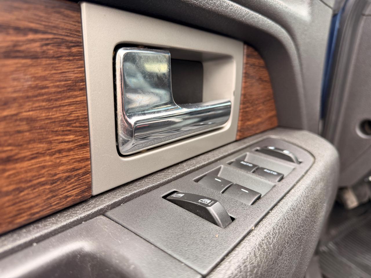 Ford F-150 4WD SuperCrew 145" Lariat 2013