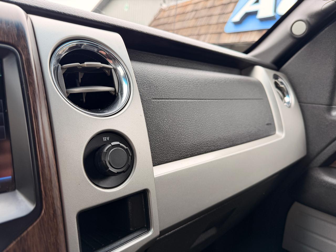 Ford F-150 4WD SuperCrew 145" Lariat 2013