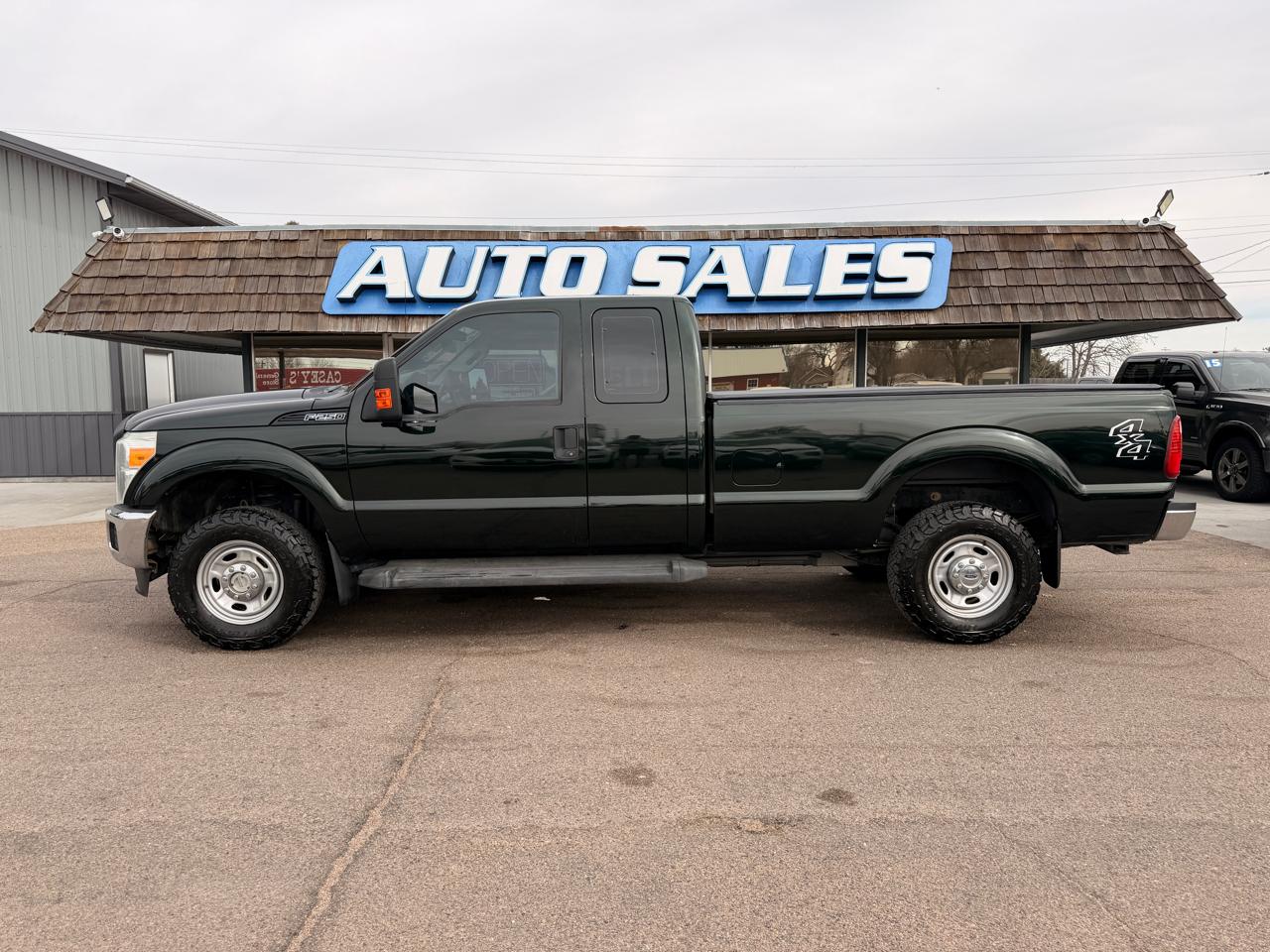 Ford Super Duty F-250 SRW 4WD SuperCab 142" XLT 2015