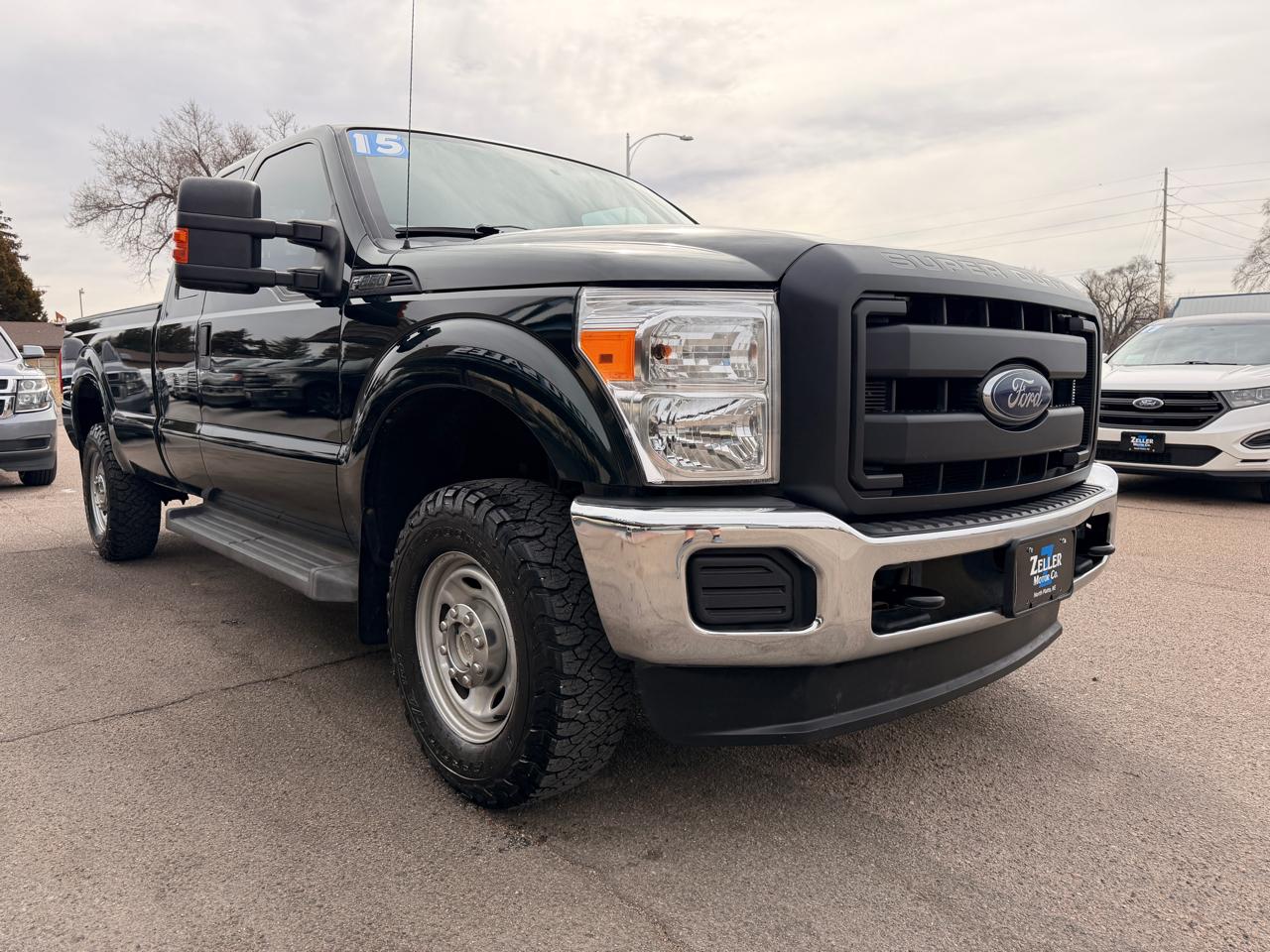 Ford Super Duty F-250 SRW 4WD SuperCab 142" XLT 2015