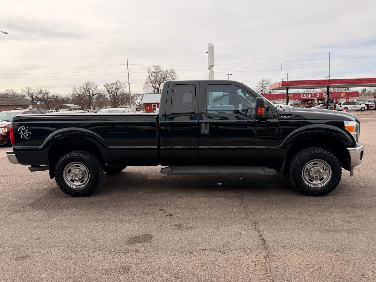 Ford Super Duty F-250 SRW 4WD SuperCab 142" XLT 2015