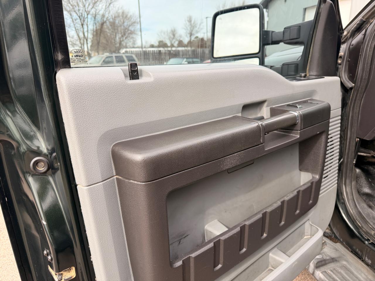 Ford Super Duty F-250 SRW 4WD SuperCab 142" XLT 2015