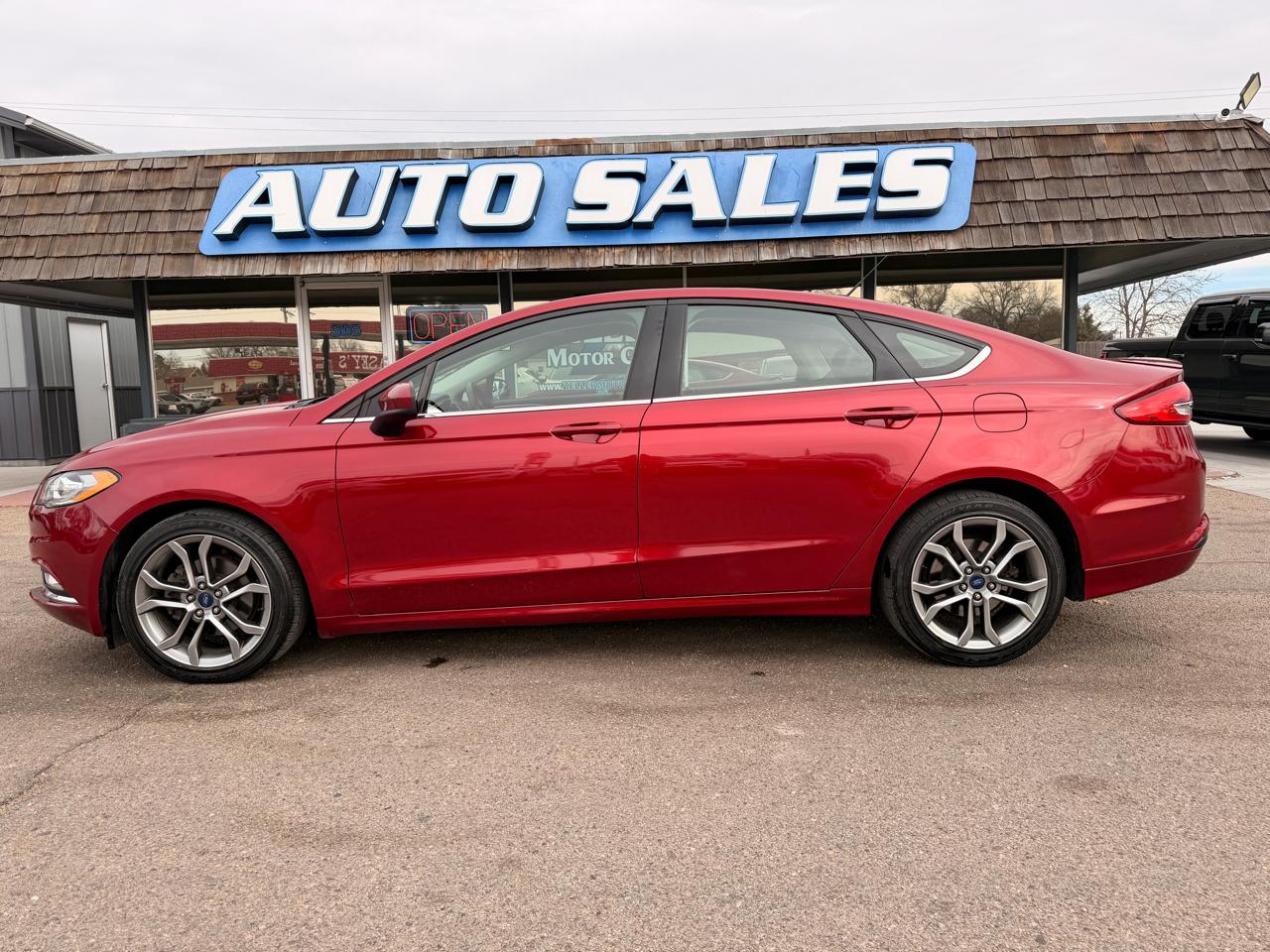 Ford Fusion SE FWD 2017