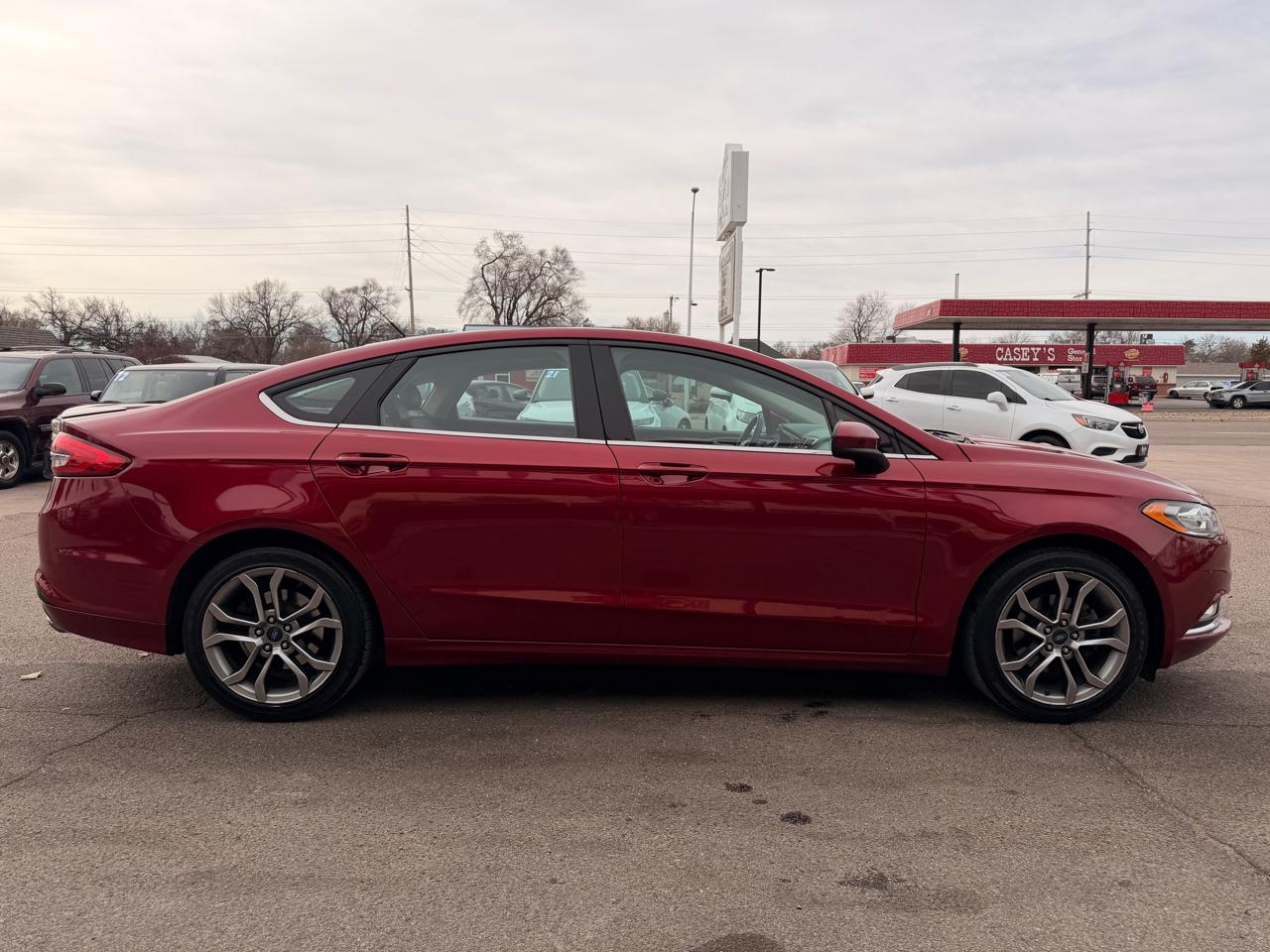 Ford Fusion SE FWD 2017