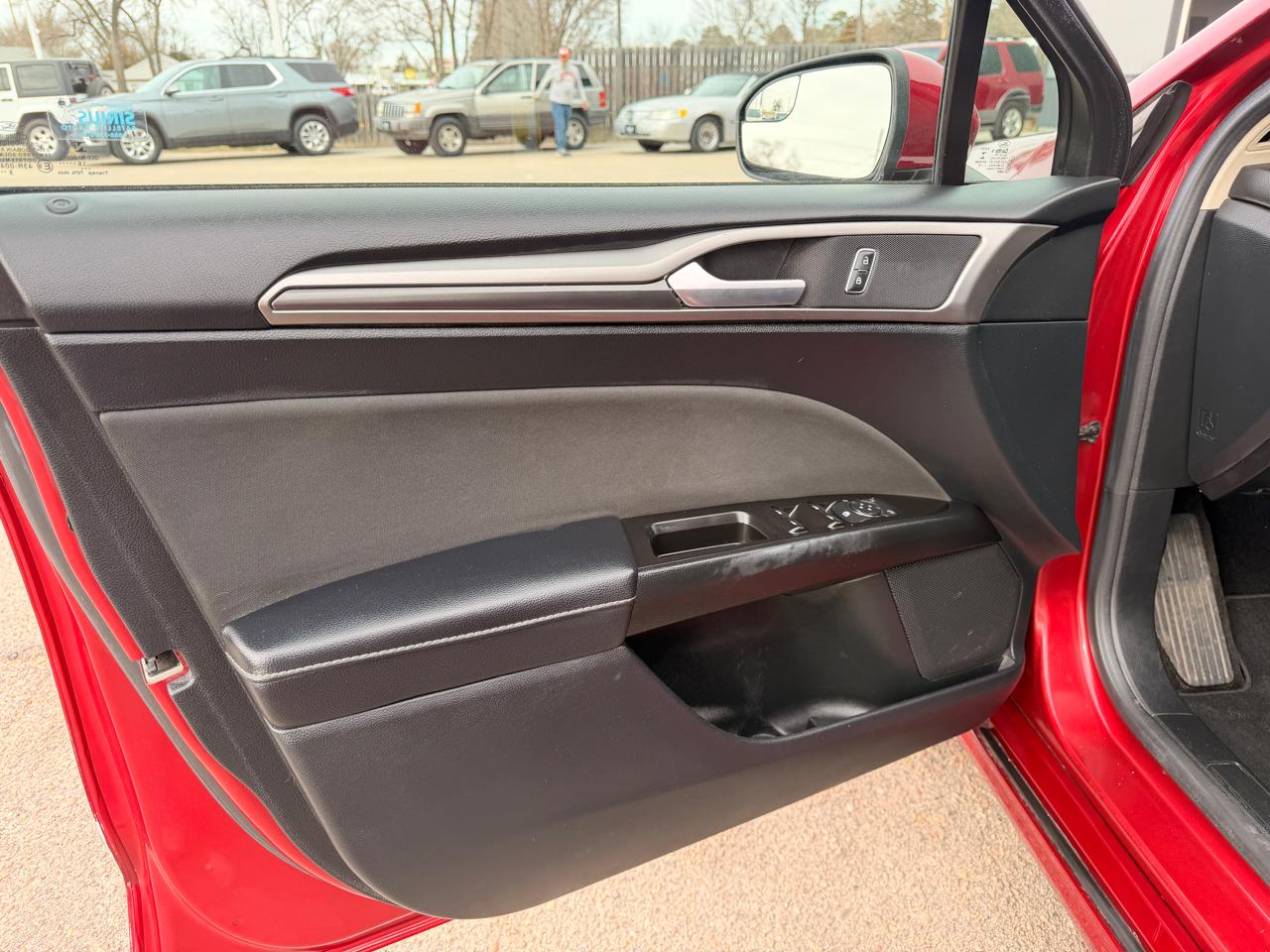 Ford Fusion SE FWD 2017