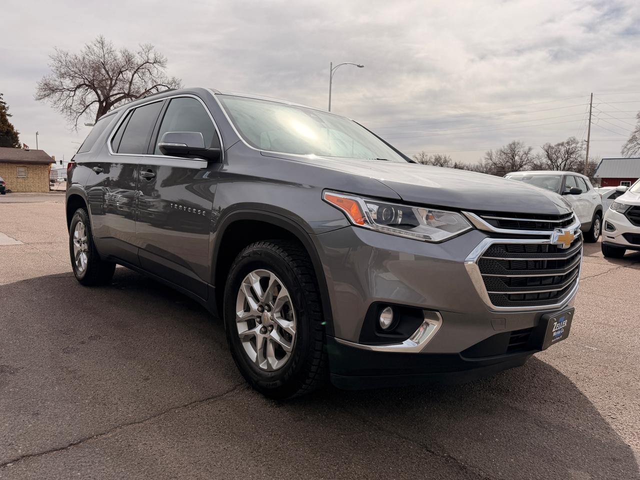 Chevrolet Traverse FWD 4dr LT Cloth w/1LT 2021