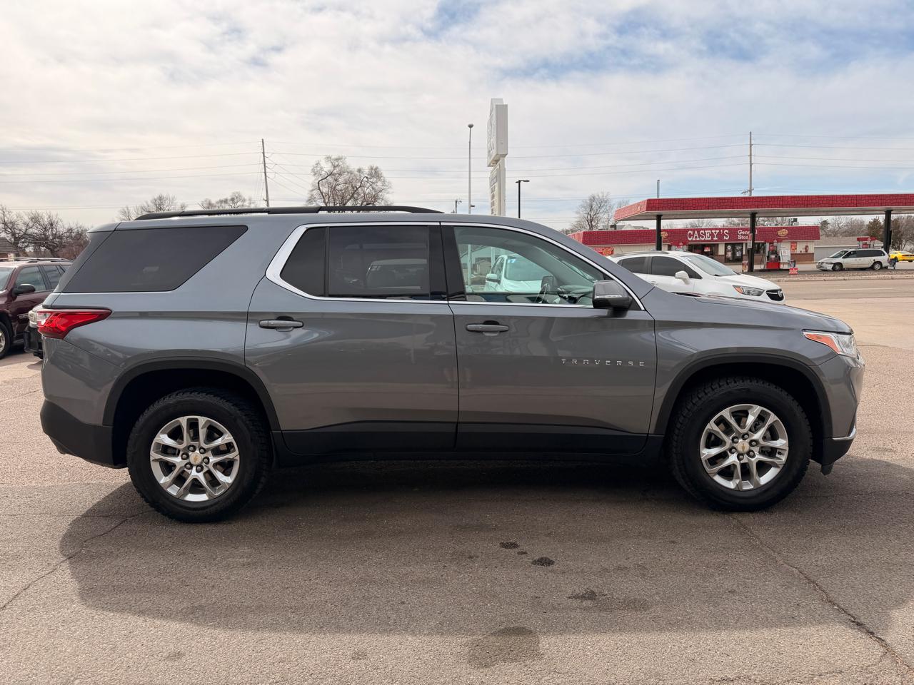 Chevrolet Traverse FWD 4dr LT Cloth w/1LT 2021