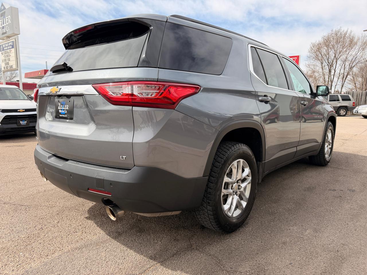 Chevrolet Traverse FWD 4dr LT Cloth w/1LT 2021