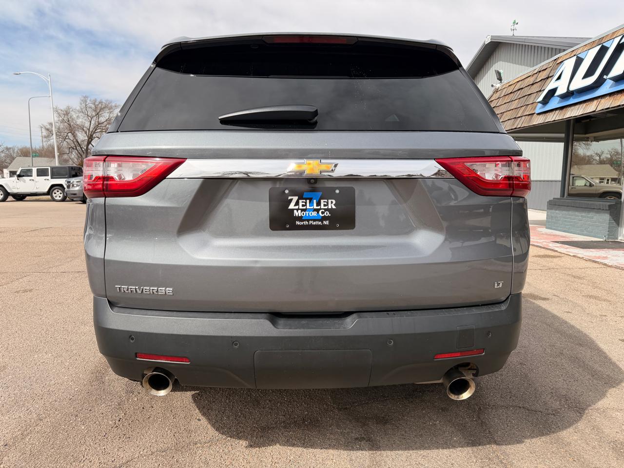 Chevrolet Traverse FWD 4dr LT Cloth w/1LT 2021