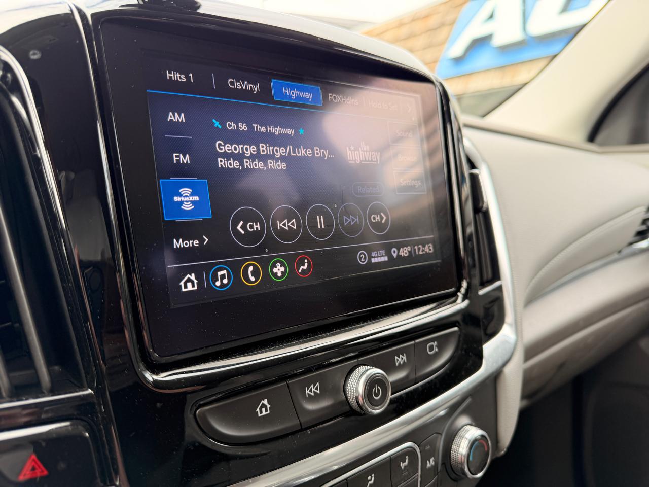 Chevrolet Traverse FWD 4dr LT Cloth w/1LT 2021