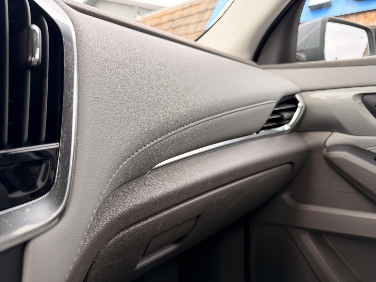 Chevrolet Traverse FWD 4dr LT Cloth w/1LT 2021