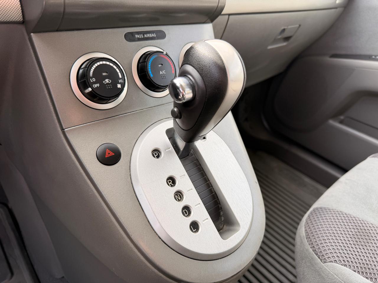 Nissan Sentra 4dr Sdn I4 CVT 2.0 S 2007