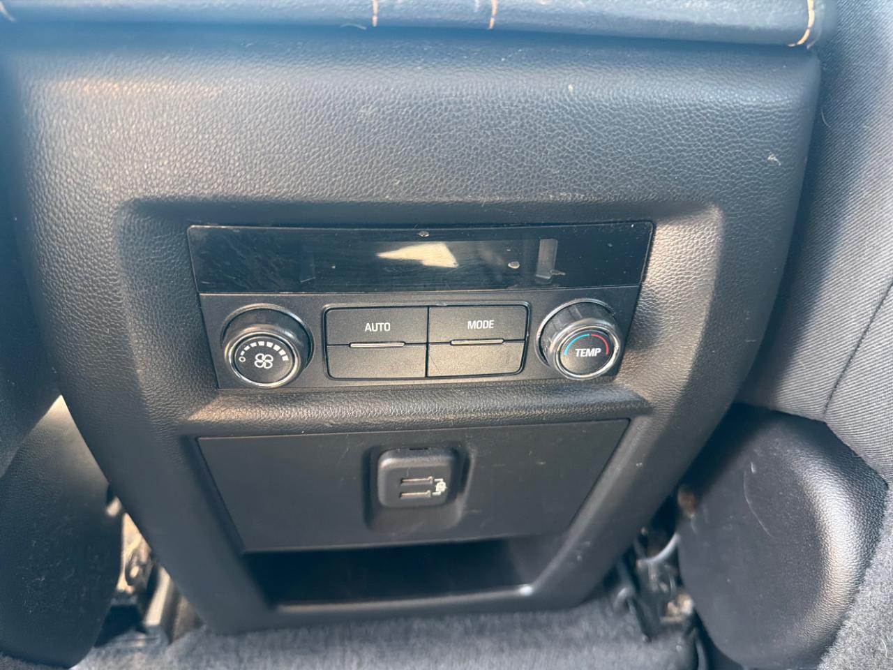 Chevrolet Traverse FWD 4dr LT Cloth w/1LT 2018