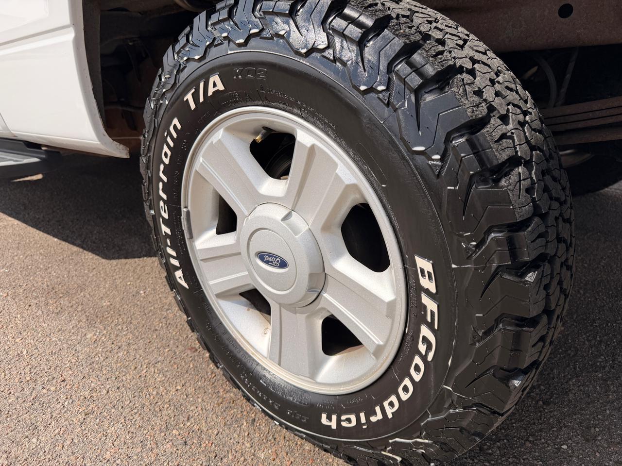 Ford F-150 Supercab 145" Lariat 4WD 2004