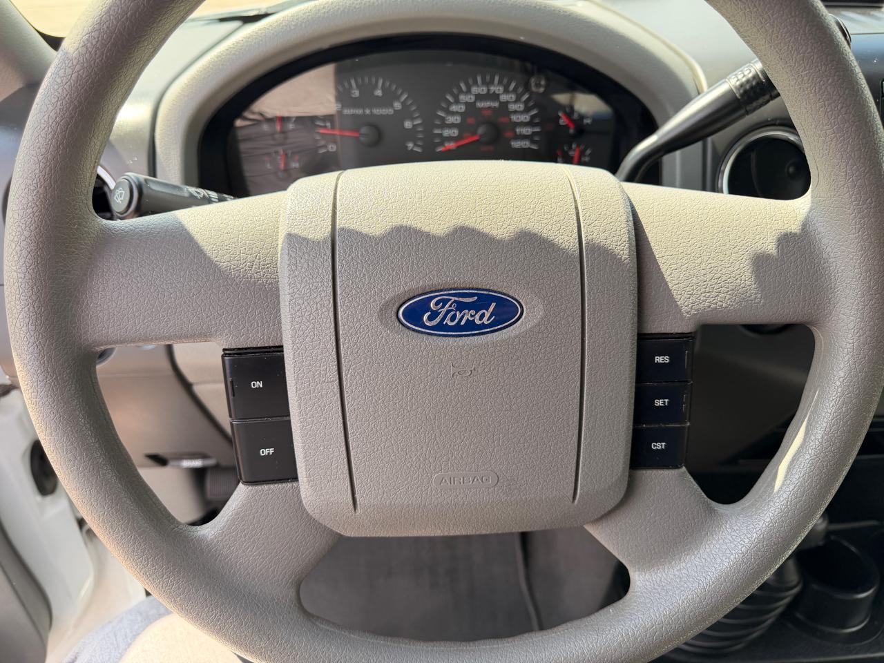 Ford F-150 Supercab 145" Lariat 4WD 2004