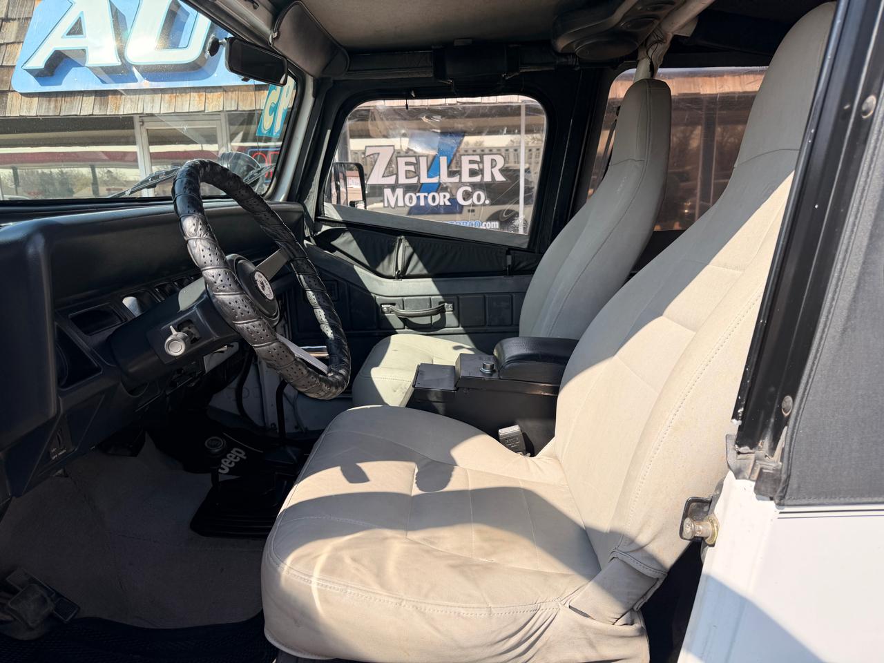 Jeep Wrangler 2dr S 1995