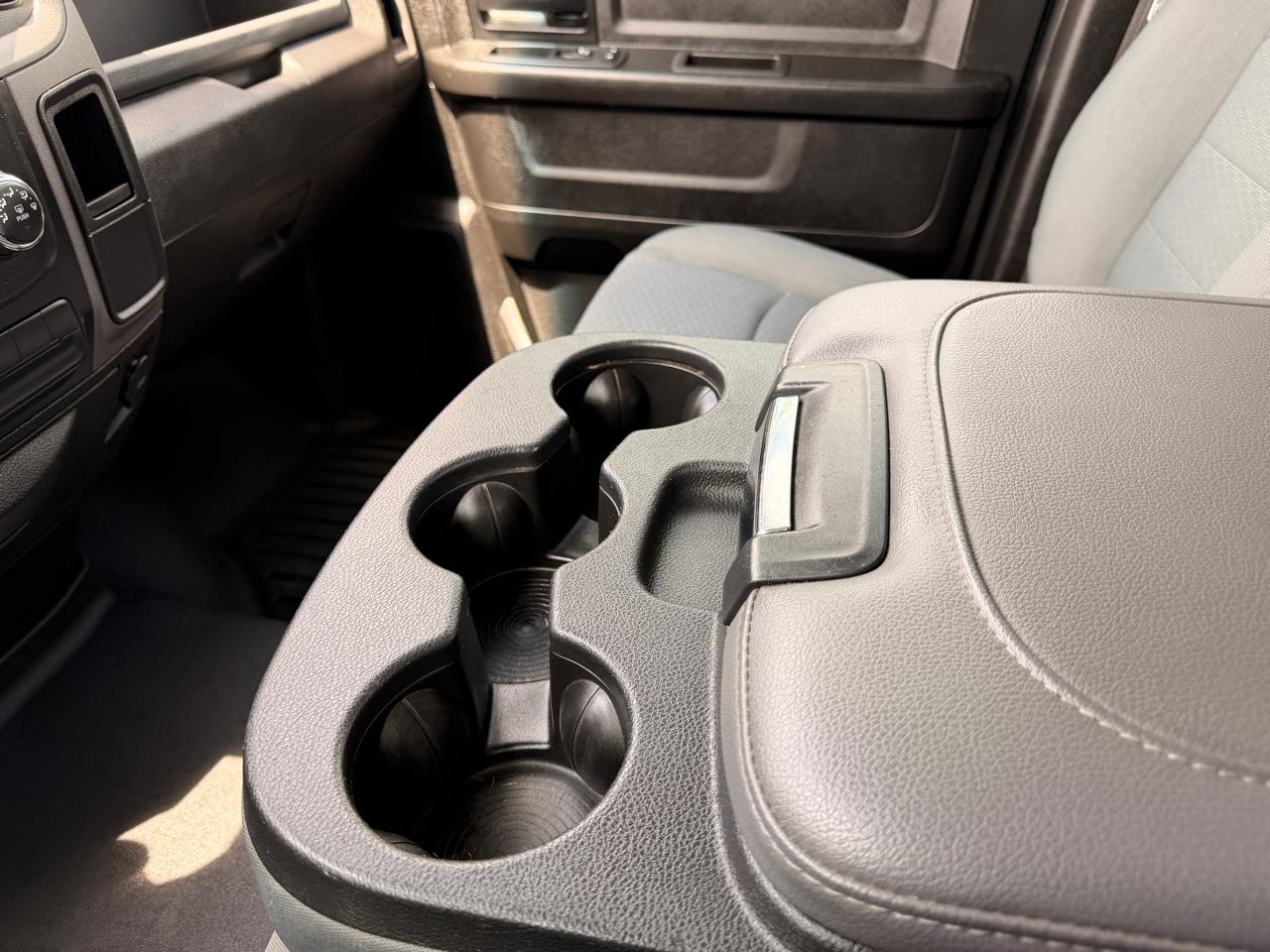 RAM 1500 Classic Tradesman 4x2 Quad Cab 6'4" Box 2019