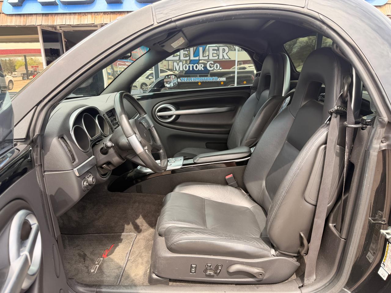 Chevrolet SSR Reg Cab 116.0" WB LS 2005