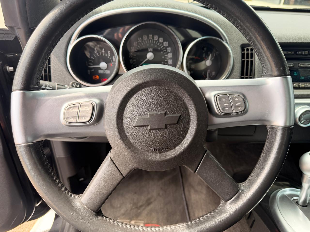 Chevrolet SSR Reg Cab 116.0" WB LS 2005