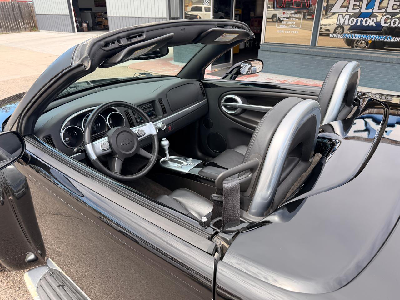 Chevrolet SSR Reg Cab 116.0" WB LS 2005