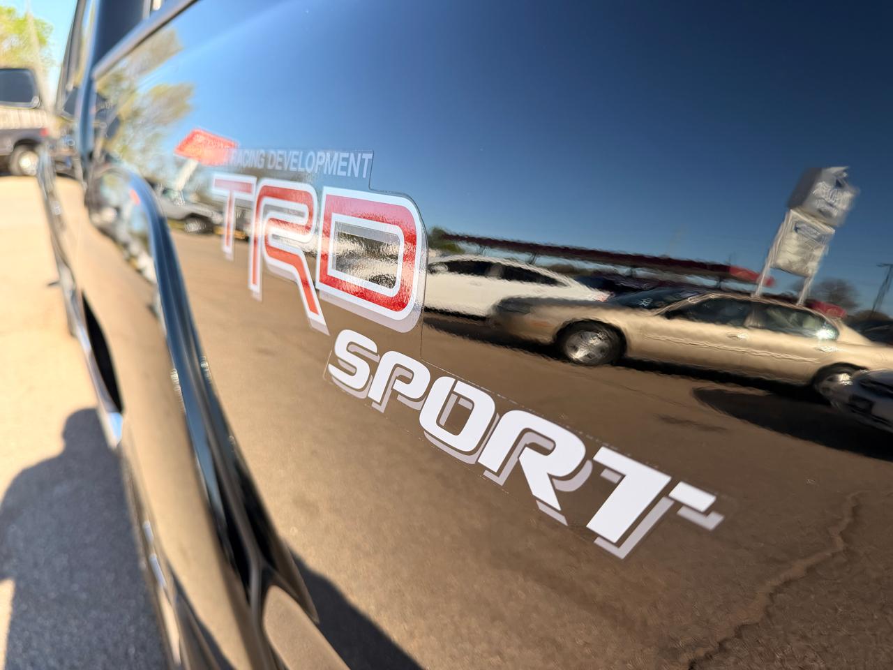 Toyota Tacoma 4WD Double Cab V6 MT (Natl) 2012