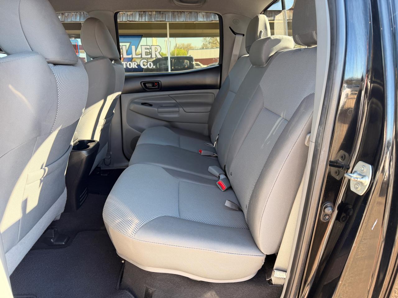 Toyota Tacoma 4WD Double Cab V6 MT (Natl) 2012