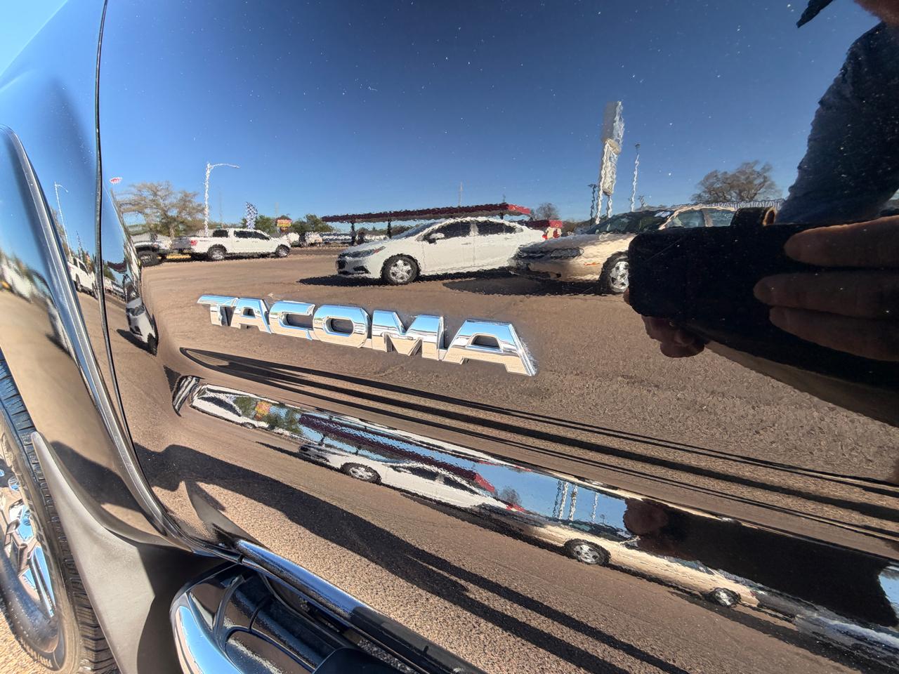 Toyota Tacoma 4WD Double Cab V6 MT (Natl) 2012