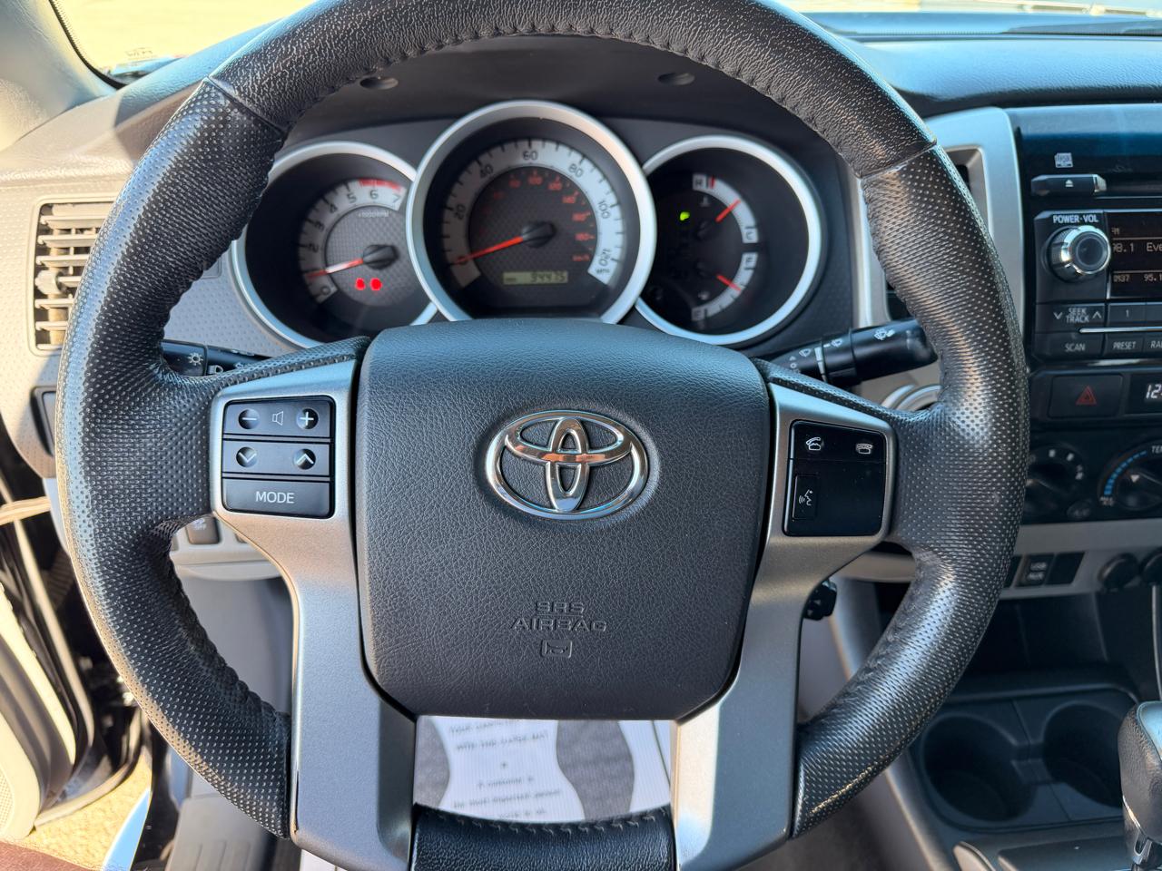 Toyota Tacoma 4WD Double Cab V6 MT (Natl) 2012